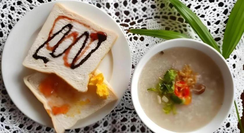 Ritzy House Hotel Chumphon Εξωτερικό φωτογραφία