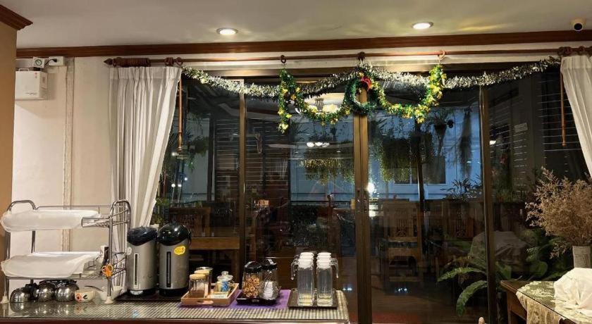 Ritzy House Hotel Chumphon Εξωτερικό φωτογραφία