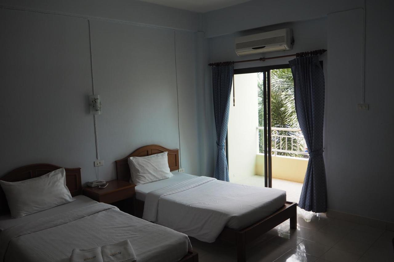 Ritzy House Hotel Chumphon Εξωτερικό φωτογραφία